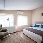 شقة فندقية Abc 4*